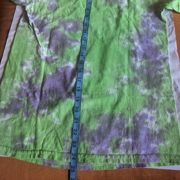 Let's Call The Exorcist Acid Wash T-Shirt By Steven Rhodes Hot Topic Exclusive - Picture 6 of 6